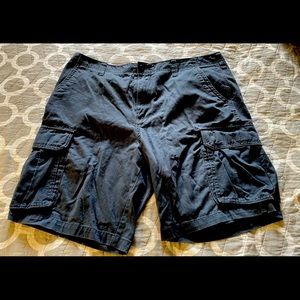 Old Navy Men’s Cargo Shorts 42 Discontinued Style